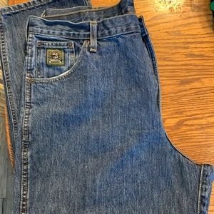 Men’s gently used Cinch jeans